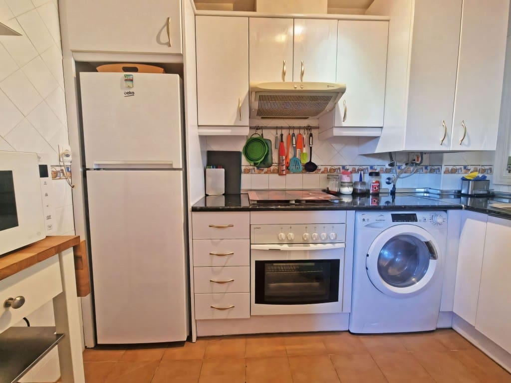 2 slaapkamer Appartement te koop in Calahonda met zwembad - € 335.000 (Ref: 9334493)