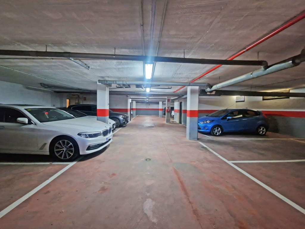 2 slaapkamer Appartement te koop in Calahonda met zwembad - € 335.000 (Ref: 9334493)