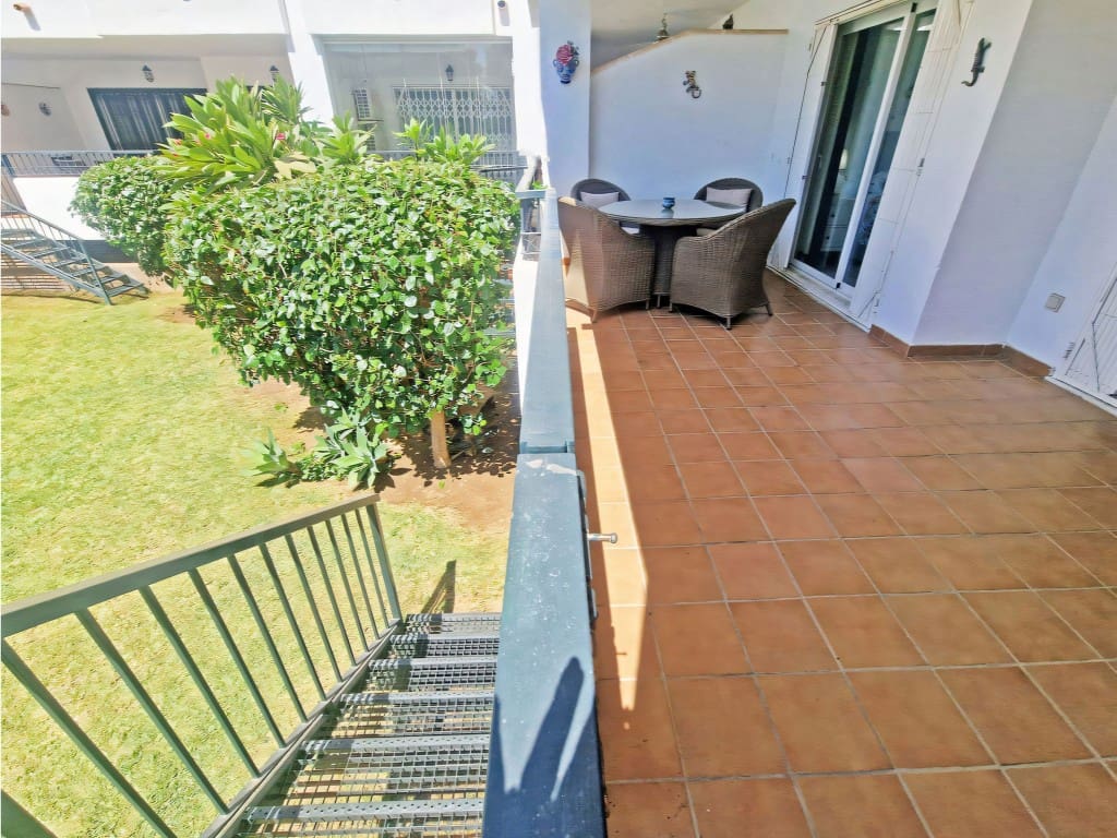 2 slaapkamer Appartement te koop in Calahonda met zwembad - € 335.000 (Ref: 9334493)