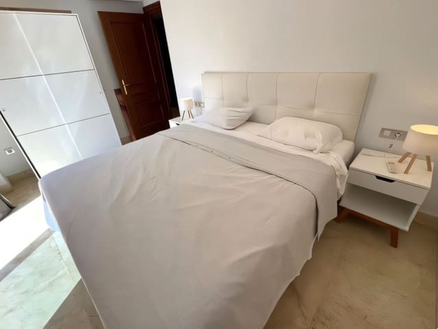 2 bedroom Apartment for sale in Estepona with pool - € 605,000 (Ref: 9334494)