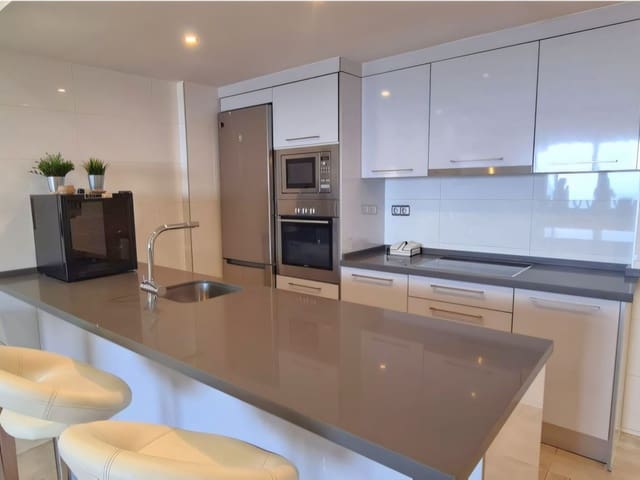 3 slaapkamer Appartement te koop in Benalmádena met zwembad - € 535.000 (Ref: 9337633)