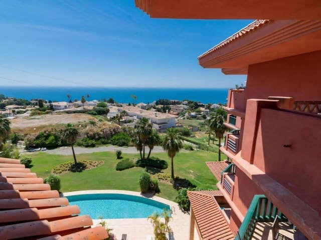 3 slaapkamer Appartement te koop in Benalmádena met zwembad - € 535.000 (Ref: 9337633)