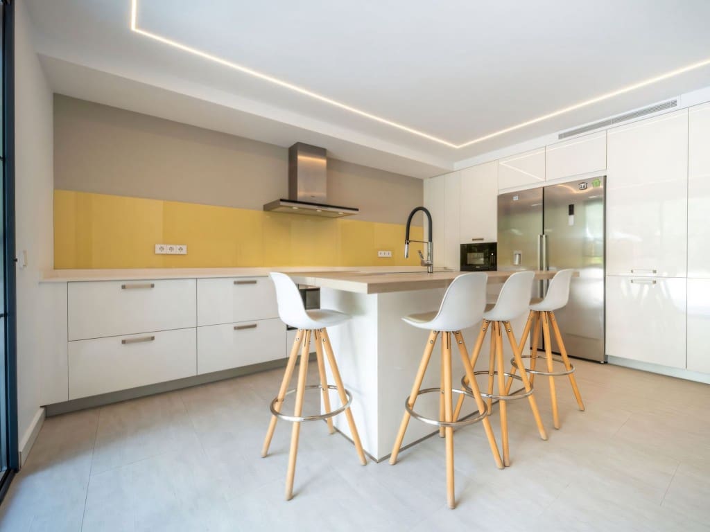 5 slaapkamer Villa te koop in Los Monteros met zwembad - € 3.475.000 (Ref: 9340797)