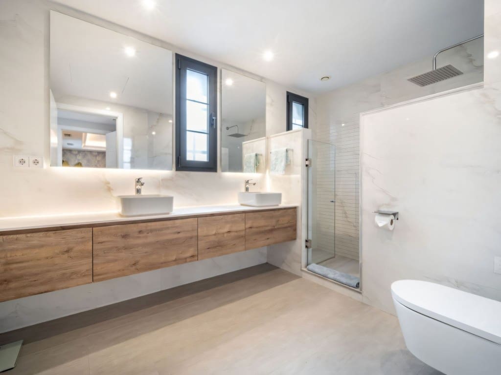 5 slaapkamer Villa te koop in Los Monteros met zwembad - € 3.475.000 (Ref: 9340797)