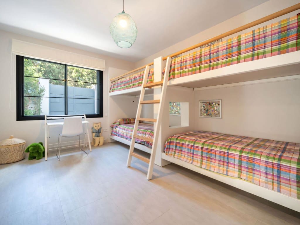 5 slaapkamer Villa te koop in Los Monteros met zwembad - € 3.475.000 (Ref: 9340797)