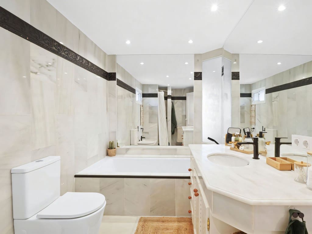 2 slaapkamer Penthouse te koop in Marbella met zwembad garage - € 669.000 (Ref: 9343160)