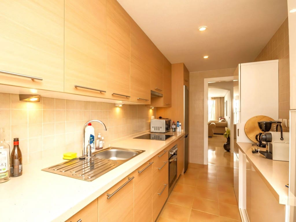 2 slaapkamer Appartement te koop in La Mairena met zwembad garage - € 385.000 (Ref: 9346736)