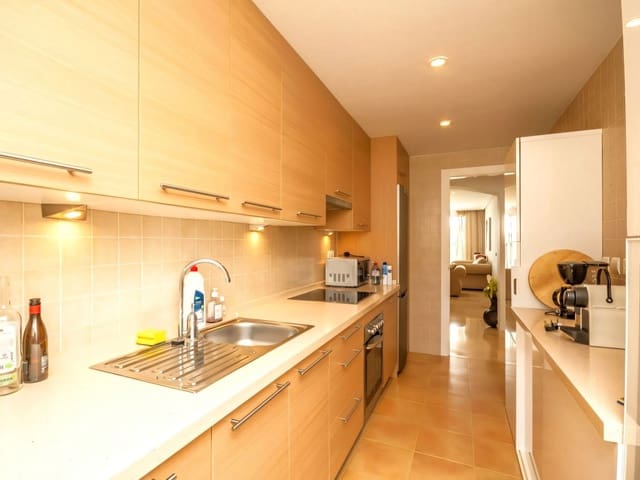 Apartamento de 2 habitaciones en La Mairena, Ojen en venta con piscina garaje - 385.000 € (Ref: 9346736)