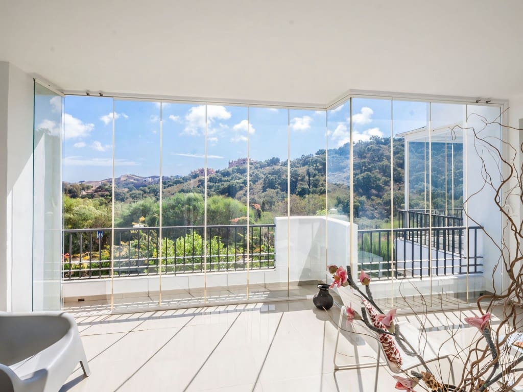 2 slaapkamer Appartement te koop in La Mairena met zwembad garage - € 385.000 (Ref: 9346736)