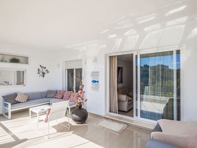 Apartamento de 2 habitaciones en La Mairena, Ojen en venta con piscina garaje - 385.000 € (Ref: 9346736)