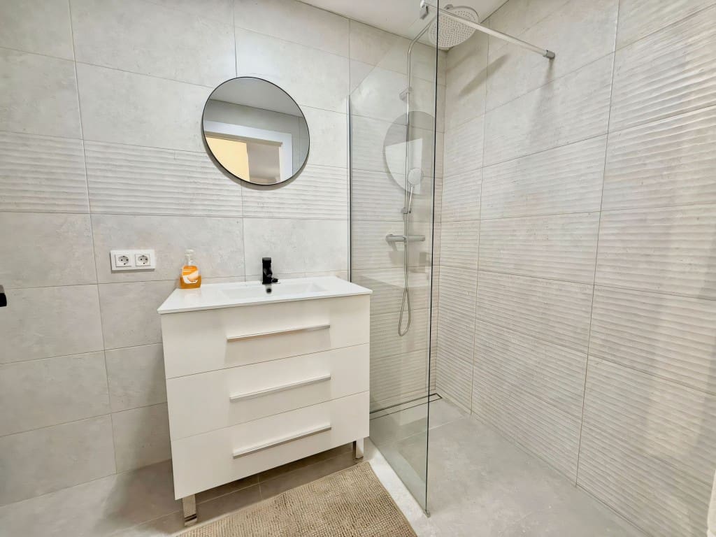 2 slaapkamer Appartement te koop in Fuengirola met zwembad - € 449.000 (Ref: 9348942)