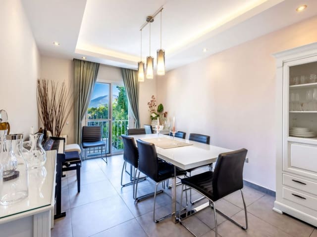 5 sypialnia Willa na sprzedaż w Alhaurín el Grande z basenem garażem - 995 000 € (Ref: 9348943)