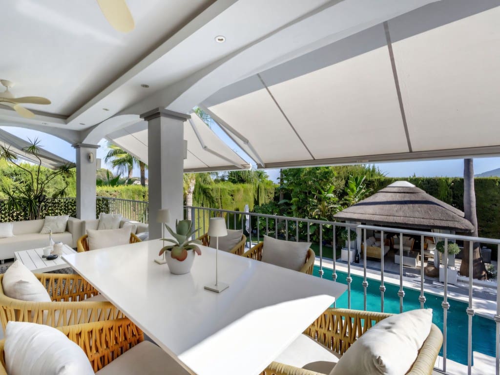 5 slaapkamer Villa te koop in Alhaurin el Grande met zwembad garage - € 995.000 (Ref: 9348943)