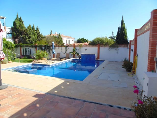 5 slaapkamer Villa te koop in Benalmádena met zwembad garage - € 850.000 (Ref: 9355449)