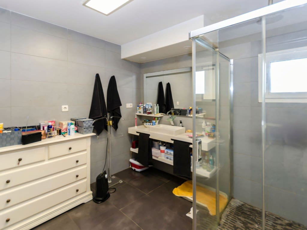 3 soverom Penthouse til salgs i Puerto Banus med svømmebasseng - € 1 197 000 (Ref: 9355450)