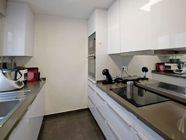 3 soverom Penthouse til salgs i Puerto Banus, Marbella med svømmebasseng - € 1 197 000 (Ref: 9355450)