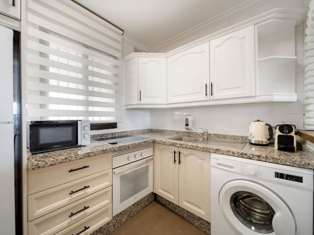 2 bedroom Apartment for sale in Riviera del Sol, Mijas with pool - € 329,000 (Ref: 9356699)