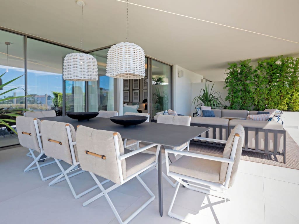 4 Zimmer Villa zu verkaufen in Nueva Andalucia mit Pool - 4.900.000 € (Ref: 9358835)