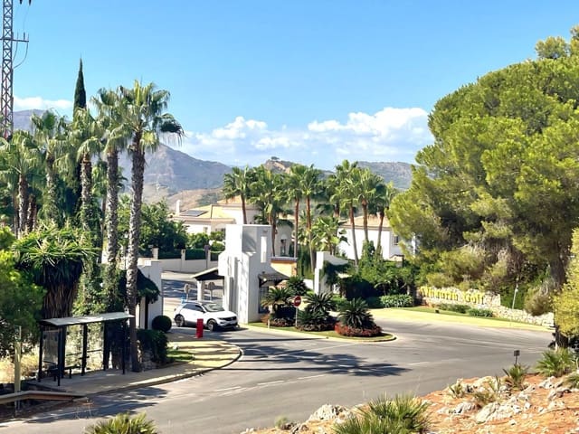 2 soveværelse Lejlighed til salg i Alhaurín Golf, Alhaurín el Grande med swimmingpool - € 299.000 (Ref: 9361884)