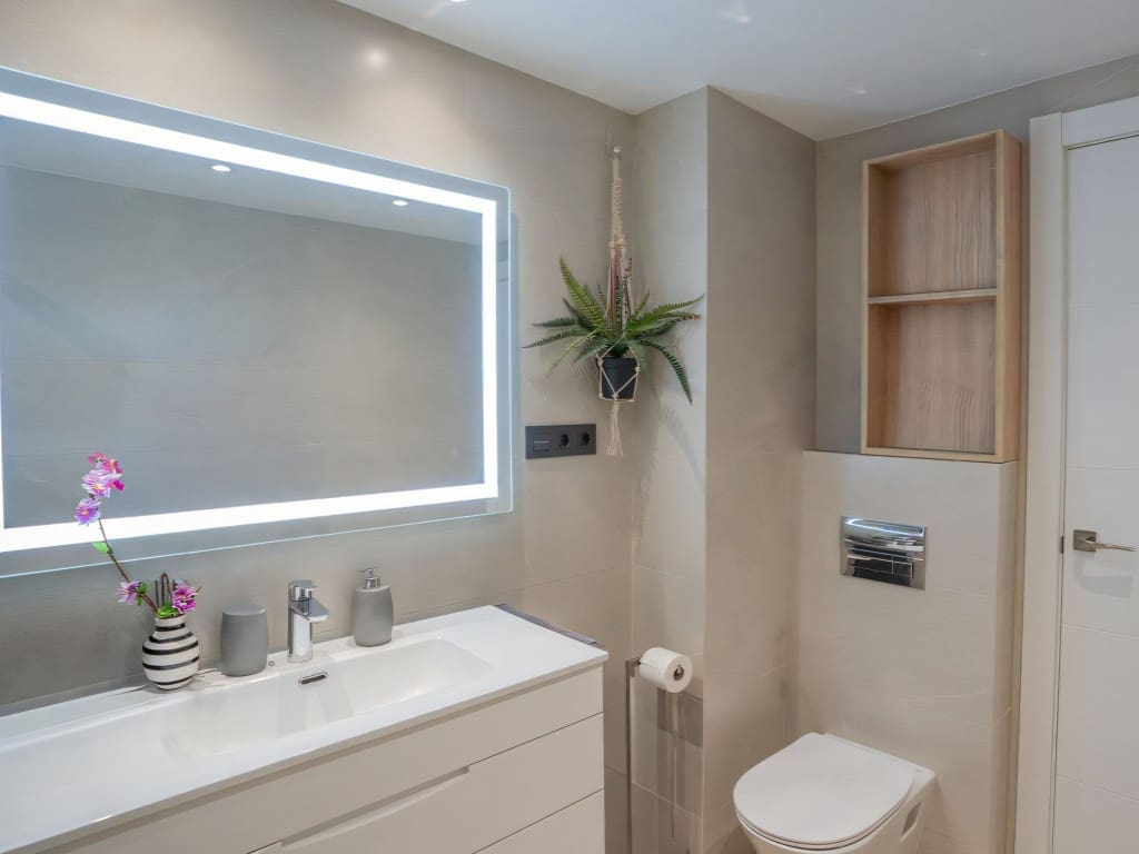 2 Zimmer Apartment zu verkaufen in Nueva Andalucia mit Pool - 495.000 € (Ref: 9366912)