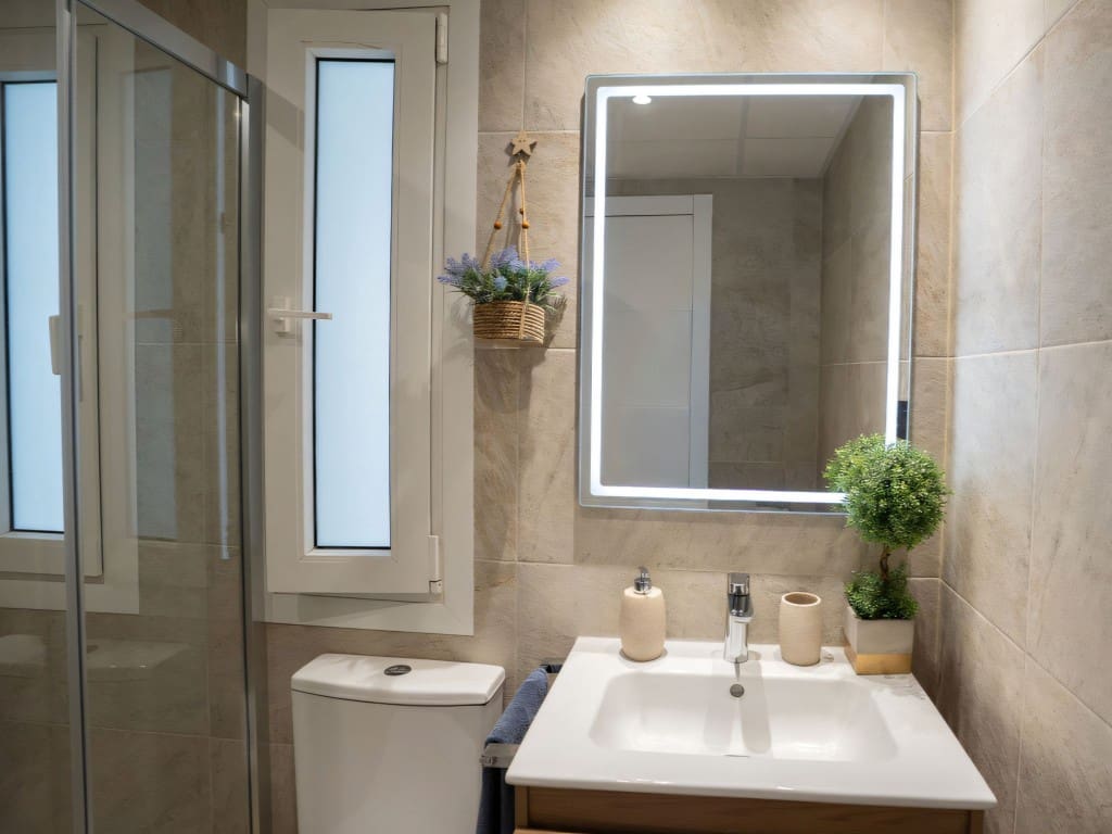 2 Zimmer Apartment zu verkaufen in Nueva Andalucia mit Pool - 495.000 € (Ref: 9366912)