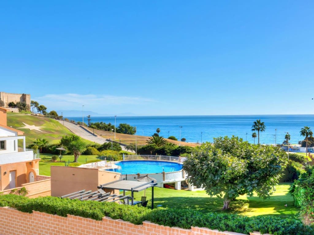 3 makuuhuone Omakotitalo myytävänä paikassa Fuengirola mukana uima-altaan - 695 000 € (Ref: 9366913)