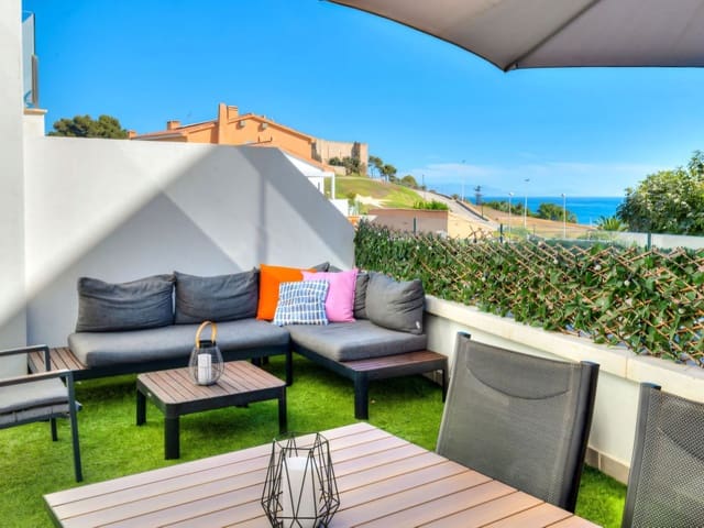 3 makuuhuone Omakotitalo myytävänä paikassa Fuengirola mukana uima-altaan - 695 000 € (Ref: 9366913)