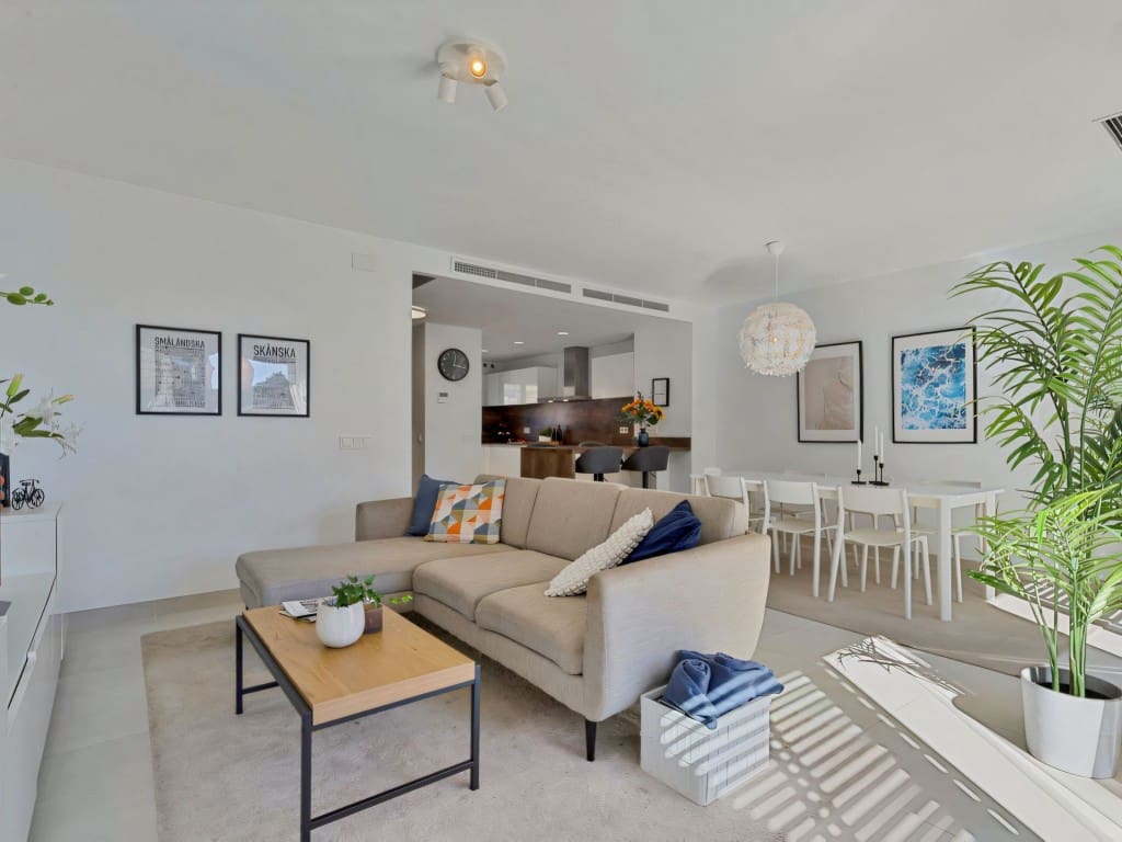 3 makuuhuone Omakotitalo myytävänä paikassa Fuengirola mukana uima-altaan - 695 000 € (Ref: 9366913)