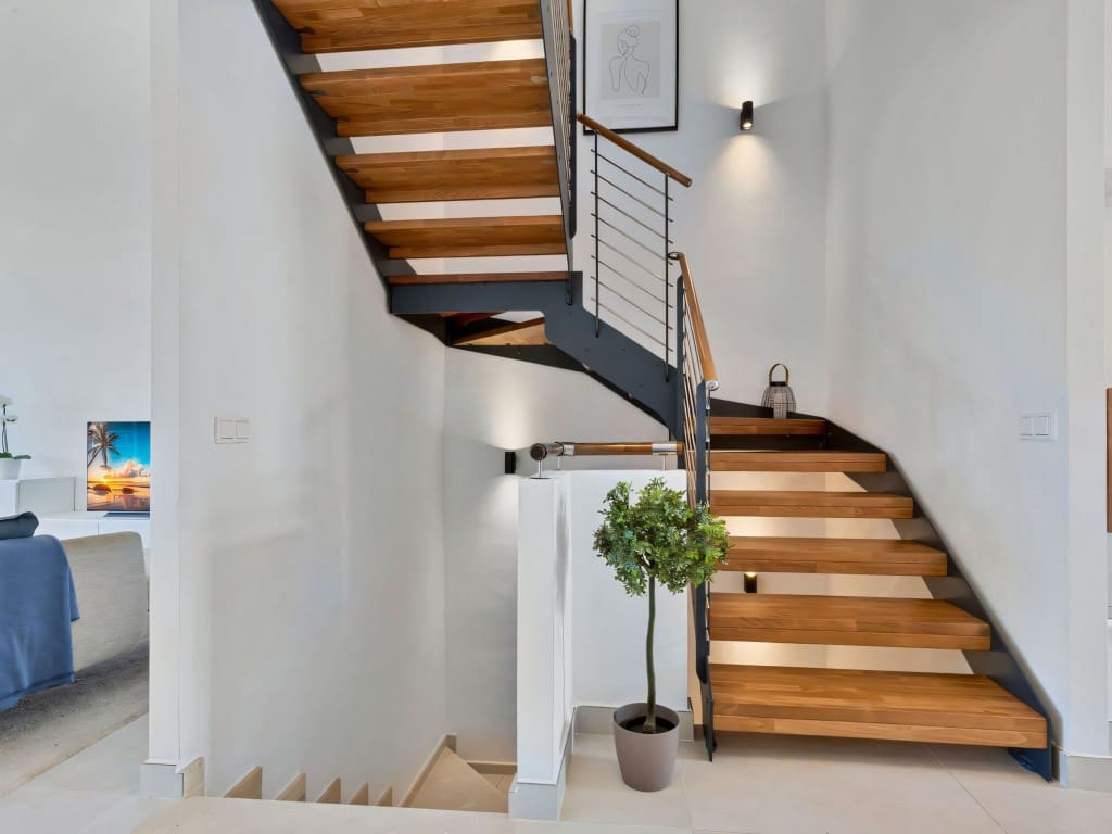 3 makuuhuone Omakotitalo myytävänä paikassa Fuengirola mukana uima-altaan - 695 000 € (Ref: 9366913)