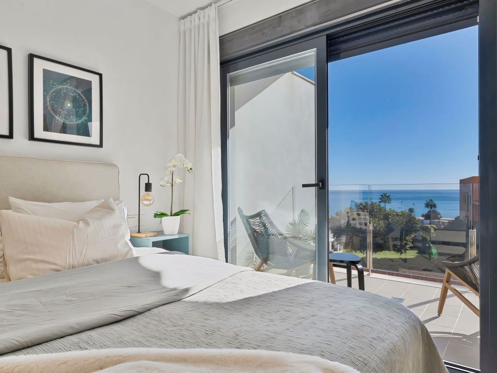 3 makuuhuone Omakotitalo myytävänä paikassa Fuengirola mukana uima-altaan - 695 000 € (Ref: 9366913)