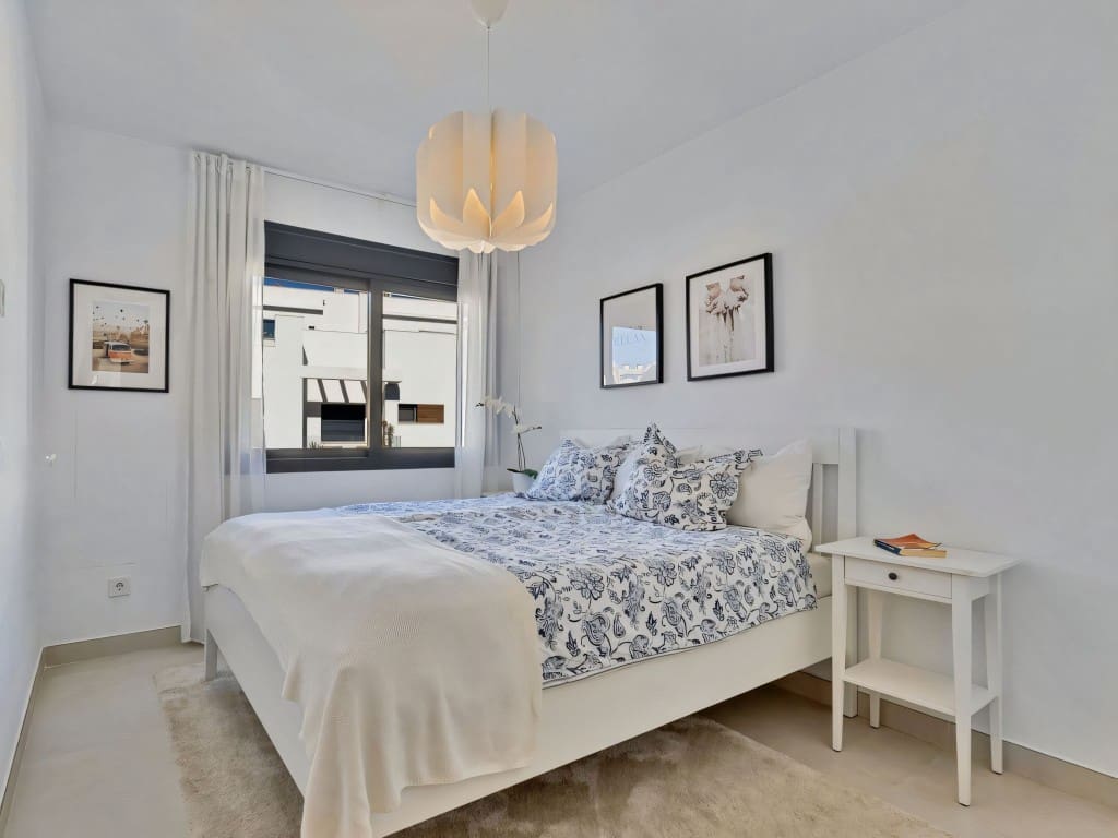 3 makuuhuone Omakotitalo myytävänä paikassa Fuengirola mukana uima-altaan - 695 000 € (Ref: 9366913)