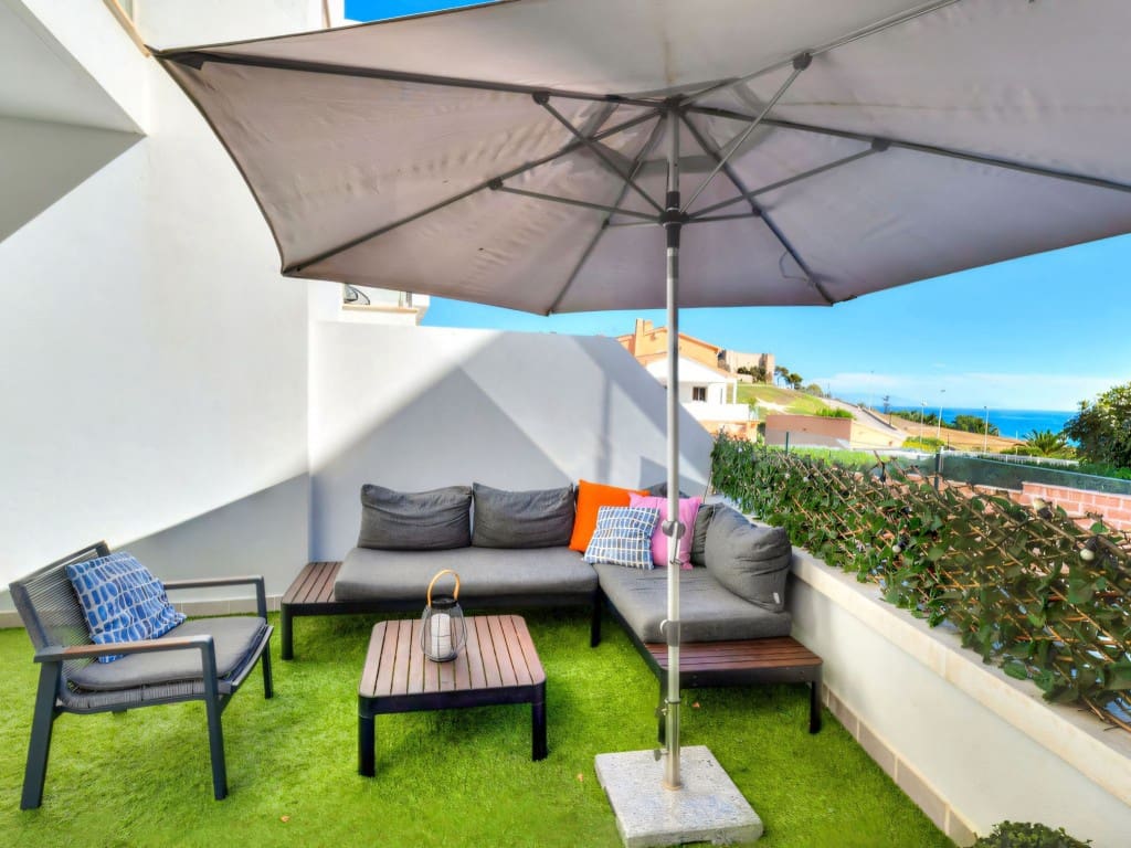 3 makuuhuone Omakotitalo myytävänä paikassa Fuengirola mukana uima-altaan - 695 000 € (Ref: 9366913)