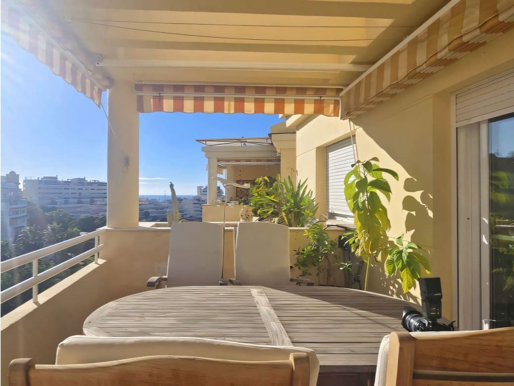 3 slaapkamer Penthouse te koop in Torrequebrada met zwembad - € 575.000 (Ref: 9371671)