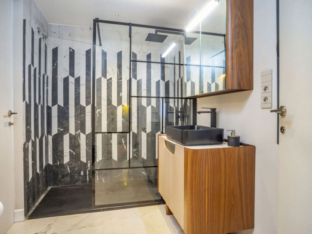 3 slaapkamer Appartement te koop in Nueva Andalucia met zwembad - € 595.000 (Ref: 9371672)