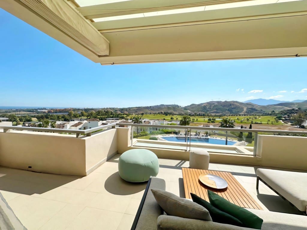 2 slaapkamer Penthouse te koop in Los Arqueros met zwembad - € 1.250.000 (Ref: 9374928)