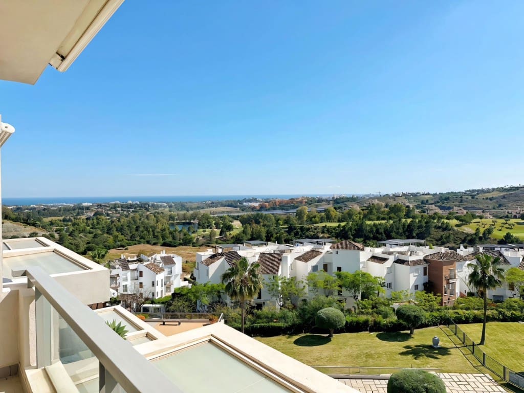 2 slaapkamer Penthouse te koop in Los Arqueros met zwembad - € 1.250.000 (Ref: 9374928)