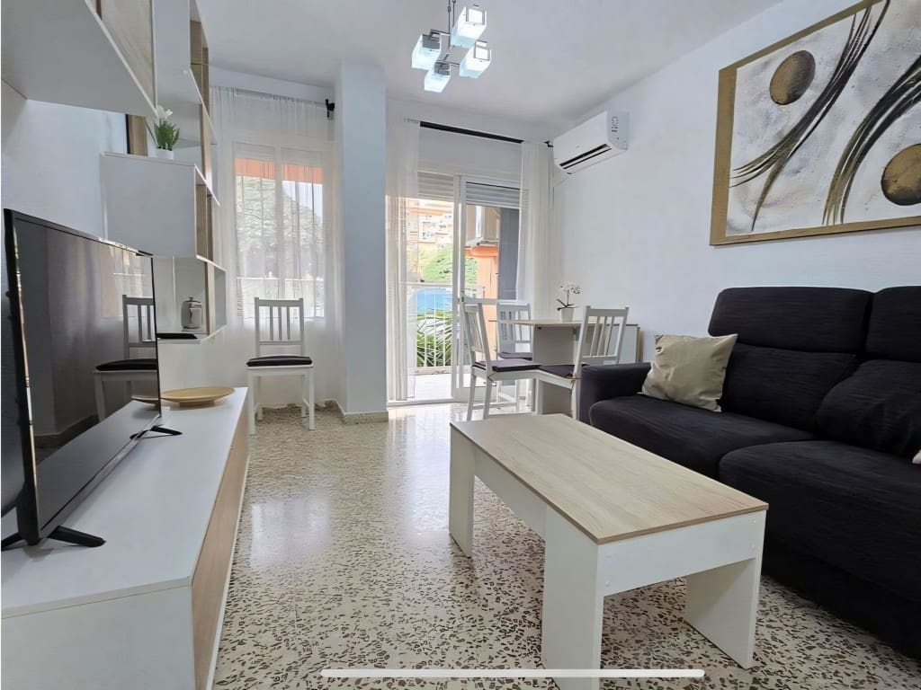 1 slaapkamer Appartement te koop in Benalmadena met zwembad - € 240.000 (Ref: 9374929)