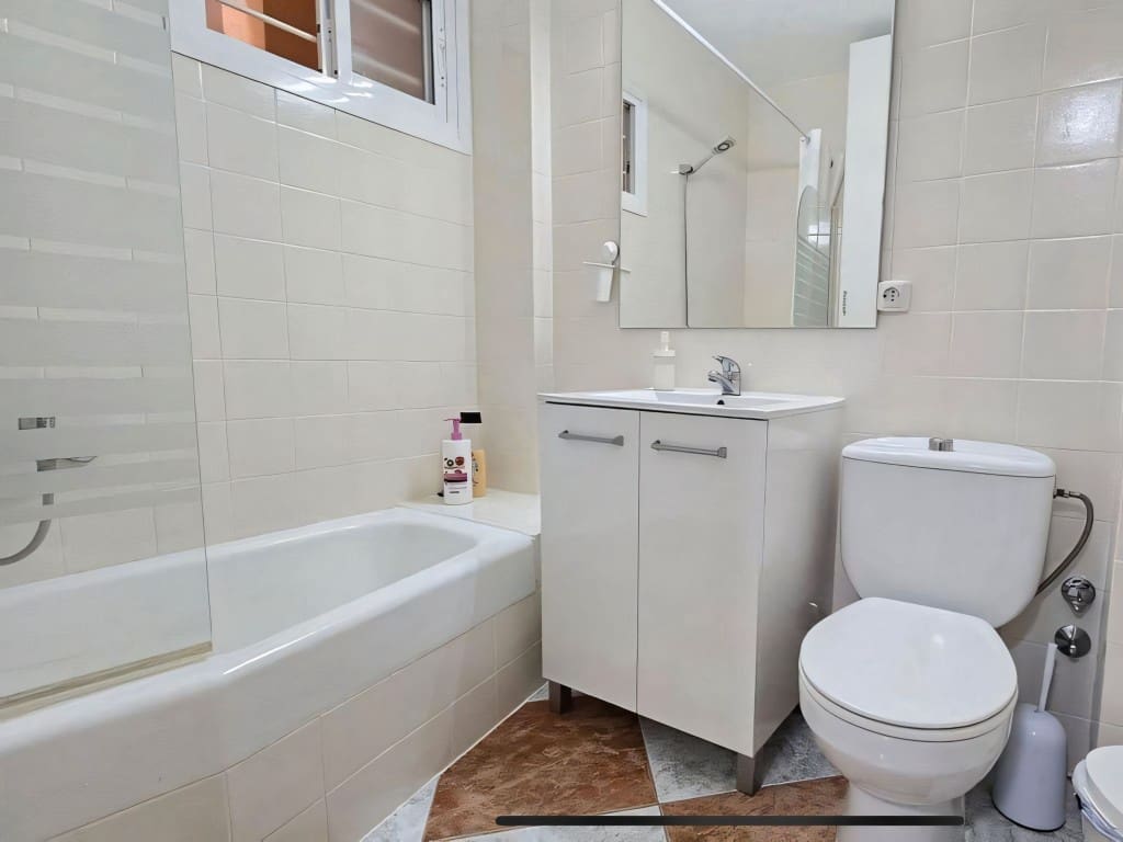 1 slaapkamer Appartement te koop in Benalmadena met zwembad - € 240.000 (Ref: 9374929)