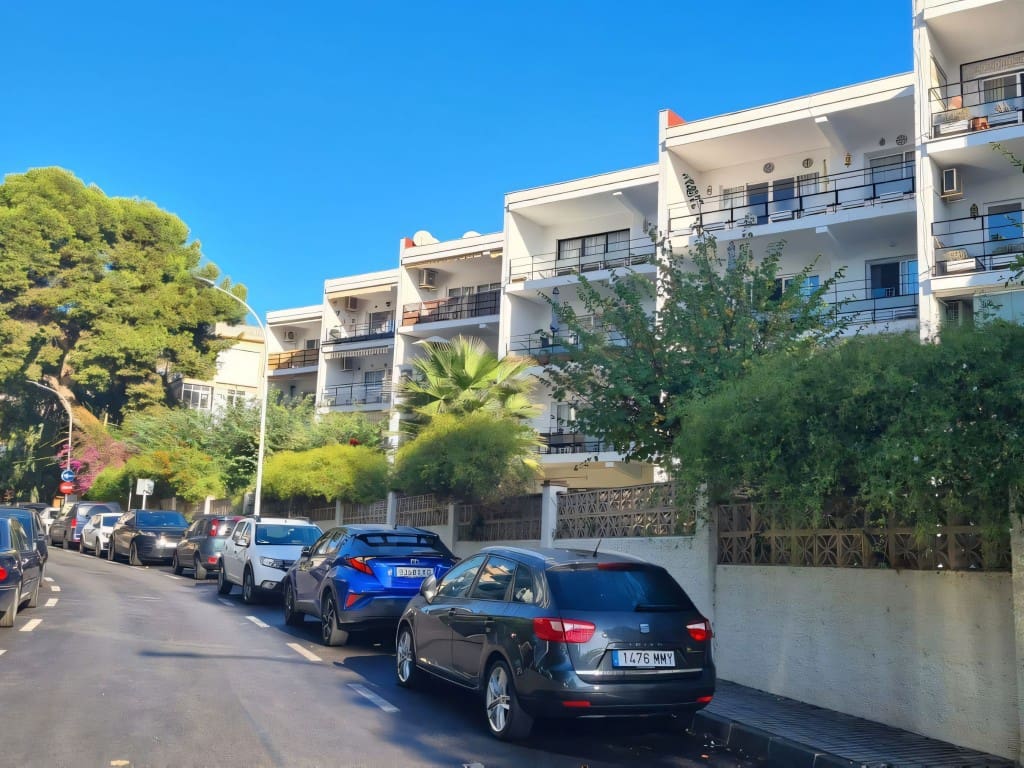 2 slaapkamer Appartement te koop in Benalmadena - € 299.000 (Ref: 9374930)