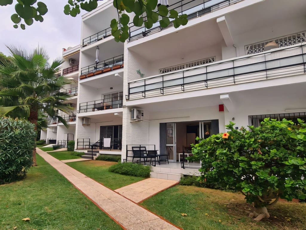 2 slaapkamer Appartement te koop in Benalmadena - € 299.000 (Ref: 9374930)