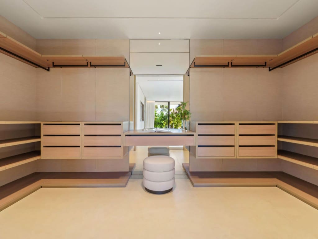 5 bedroom Villa for sale in Golden Mile with pool garage - € 5,995,000 (Ref: 9374931)