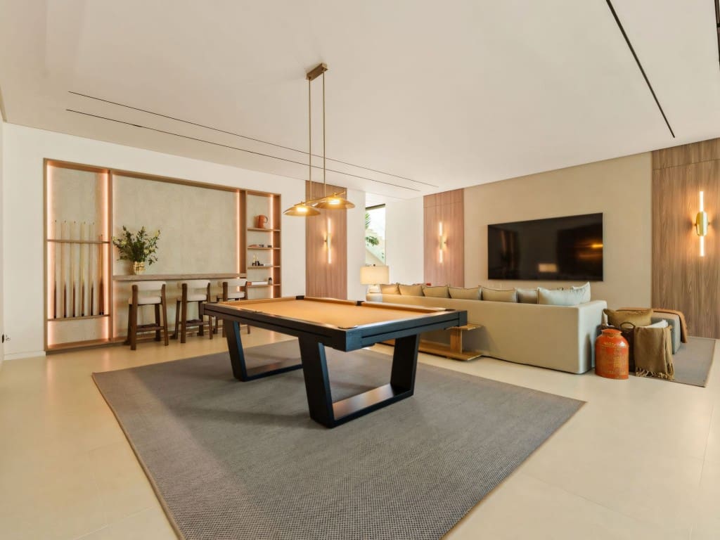 5 bedroom Villa for sale in Golden Mile with pool garage - € 5,995,000 (Ref: 9374931)