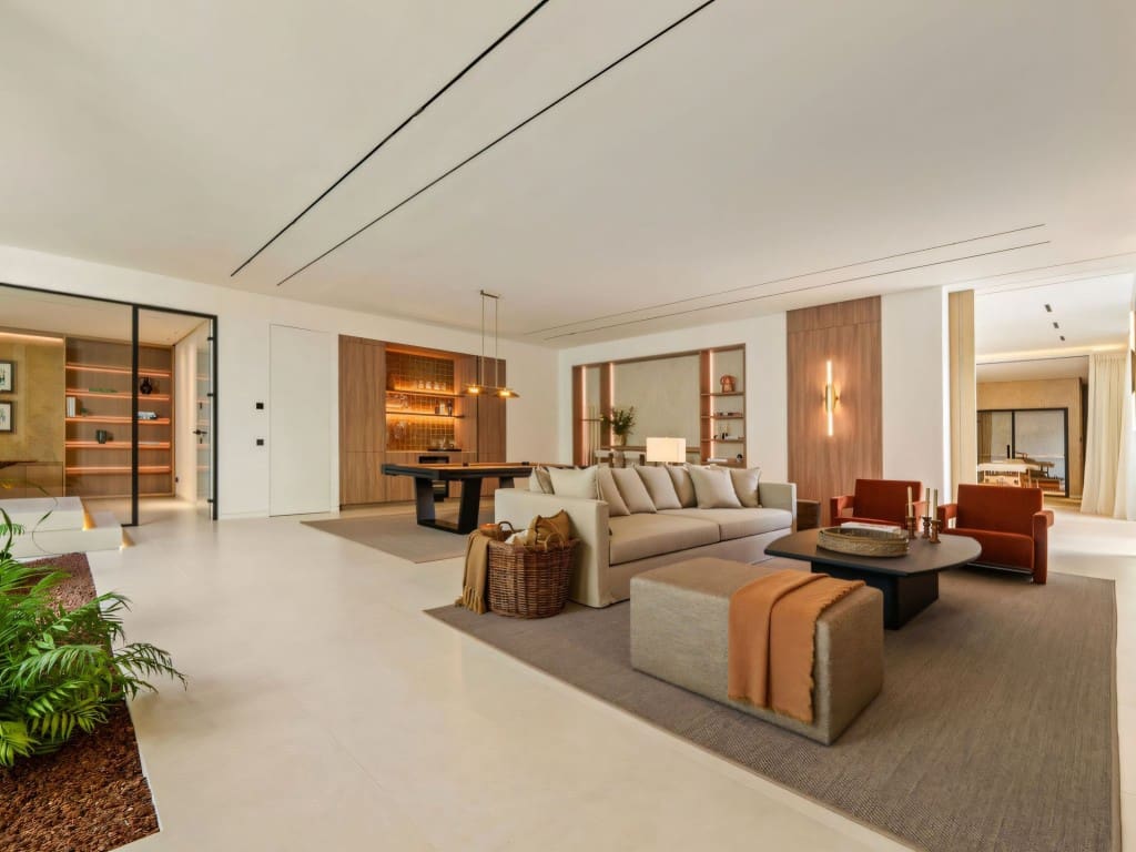 5 bedroom Villa for sale in Golden Mile with pool garage - € 5,995,000 (Ref: 9374931)