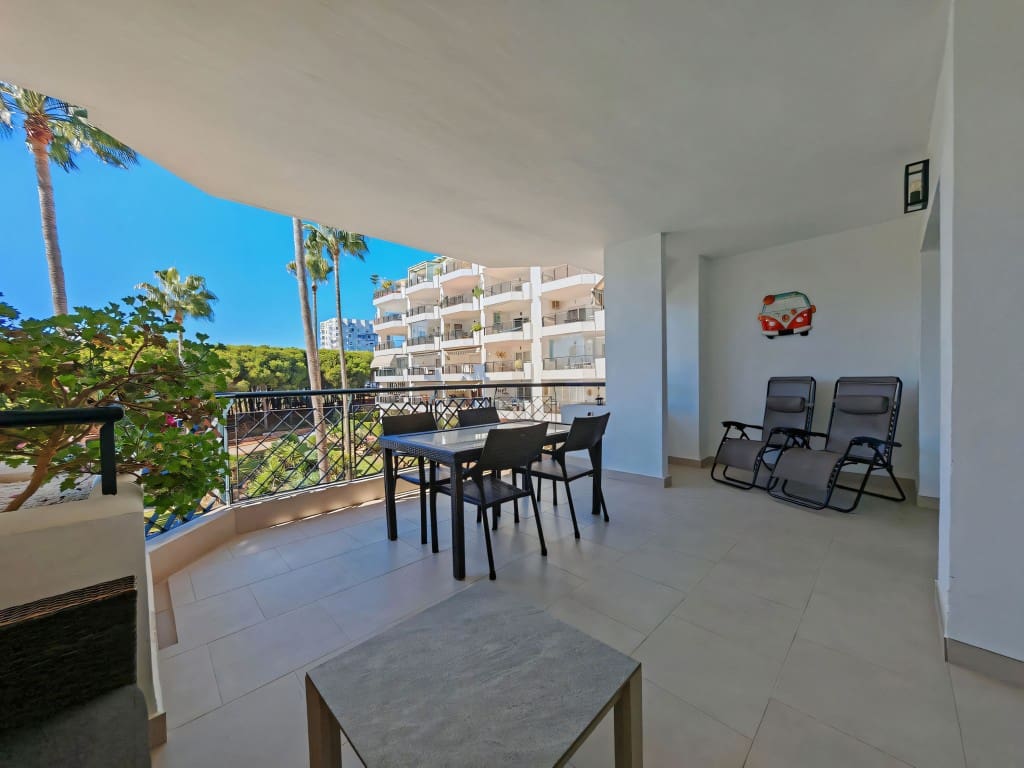 2 Zimmer Apartment zu verkaufen in Calahonda mit Pool - 535.000 € (Ref: 9376549)