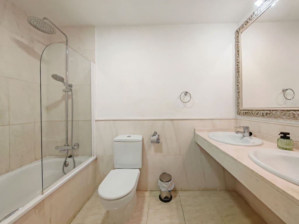 2 Zimmer Apartment zu verkaufen in Calahonda mit Pool - 535.000 € (Ref: 9376549)