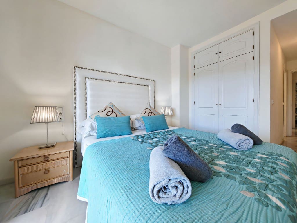 2 Zimmer Apartment zu verkaufen in Calahonda mit Pool - 535.000 € (Ref: 9376549)