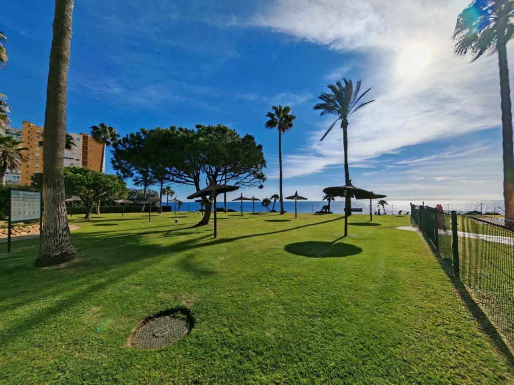 2 Zimmer Apartment zu verkaufen in Calahonda mit Pool - 535.000 € (Ref: 9376549)