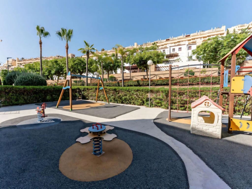 3 chambre Appartement à vendre à La Cala de Mijas avec piscine garage - 575 000 € (Ref: 9378679)