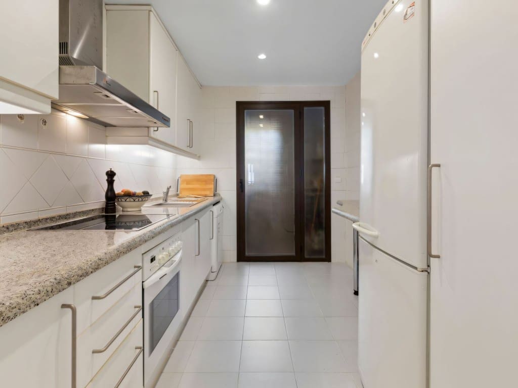 3 slaapkamer Appartement te koop in Los Arqueros met zwembad - € 520.000 (Ref: 9382292)