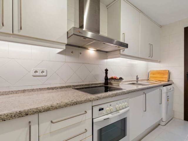 3 slaapkamer Appartement te koop in Los Arqueros, Benahavís met zwembad - € 520.000 (Ref: 9382292)